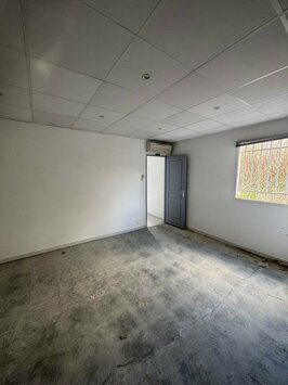 Location Local Commercial - Aubagne (13400)-photo-3