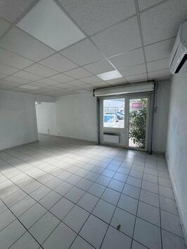 Location Local Commercial - Aubagne (13400)-photo-2