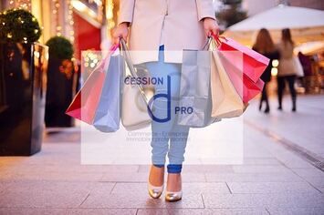 Vente - Habillement - Maroquinerie - Gard (30)