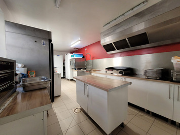 Vente - Bar - Restaurant - Chocolaterie Chocolatier - La Romieu (32480)-photo-2