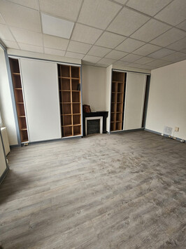 Vente de murs de boutique - Charente-Maritime (17)-photo-2