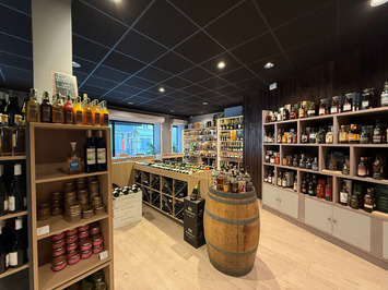 Vente - Alimentation - Cave à vins - Epicerie - Vins et spiritueux - Rouen (76100)-photo-2