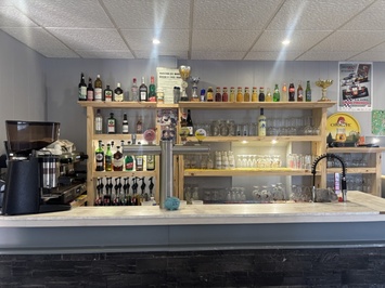 Vente - Bar - Restaurant - Restaurant du midi - Restaurant rapide - Salon de thé - Bar à thème - Café - Crêperie - Glacier - Licence IV - Point chaud - Sandwicherie - Snack - Vente à emporter - Haute-Saône (70)