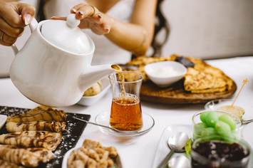 Vente - Restaurant - Salon de thé - Alimentation - Café - Cave à vins - Crêperie - Epicerie - Vente à emporter - Vins et spiritueux - Toulon (83100)