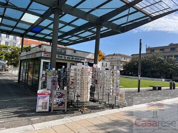 Vente - Librairie - Presse - Vichy (03200)-photo-2
