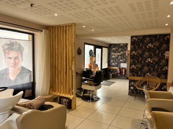 Vente - Salon de coiffure - Saint-Martial-de-Nabirat (24250)