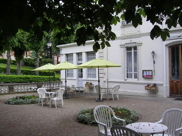 Vente - Hôtel - Restaurant - Bourbon-l'Archambault (03160)-photo-2