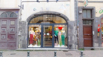 Location Local Commercial - Riom (63200)-photo-2