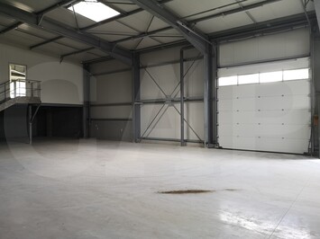 Location Entrepôt / Local d'activités - Saint-Thuriau (56300)-photo-4
