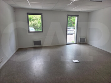 Vente Bureau - Auray (56400)