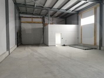 Location Entrepôt / Local d'activités - Noyal-Pontivy (56920)-photo-2
