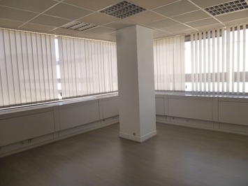 Vente Bureau - Cergy (95000)-photo-3