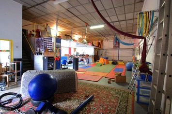 Vente Entrepôt / Local d'activités - Terrasson-Lavilledieu (24120)-photo-2
