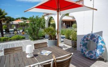 Vente - Hôtel - Institut de beauté - Service à la personne - Le Grand-Village-Plage (17370)-photo-4