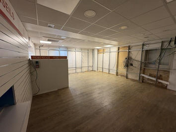 Location Local Commercial - Bayonne (64100)-photo-2