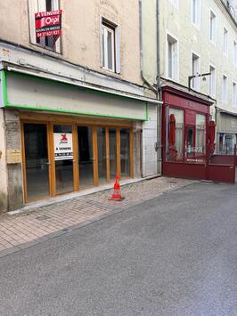 Vente de murs de boutique - Bourg-en-Bresse (01000)