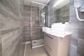 Vente - Hôtel - Licence IV - Pyrénées-Orientales (66)-photo-3