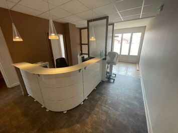 Location Bureau - Lyon 8ème (69008)-photo-2
