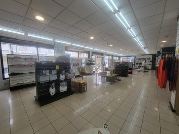 Location Local Commercial - Guyane (973)-photo-3