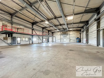 Location Entrepôt / Local d'activités - Saint-Paterne-Racan (37370)