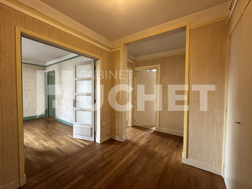 Vente de murs de boutique - Caen (14000)