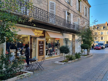 Vente - Habillement - Brive-la-Gaillarde (19100)