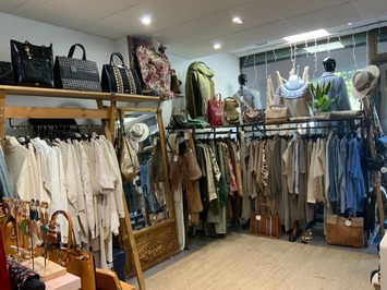 Vente - Habillement - Institut de beauté - Grasse (06130)