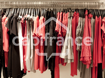 Vente - Habillement - Pont-l'Abbé (29120)-photo-3