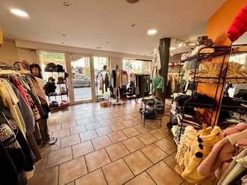Vente - Habillement - La Ciotat (13600)-photo-3