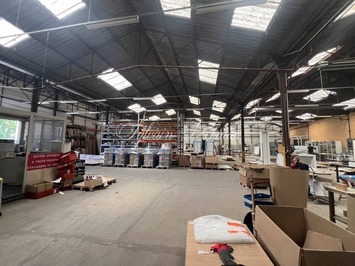 Vente Entrepôt / Local d'activités - Amboise (37400)
