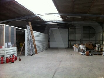 Location Entrepôt / Local d'activités - Saint-Thuriau (56300)