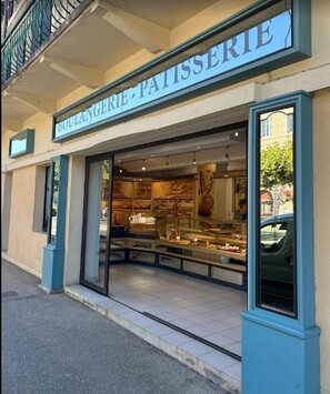Vente - Boulangerie - Pâtisserie - Luzech (46140)-photo-2