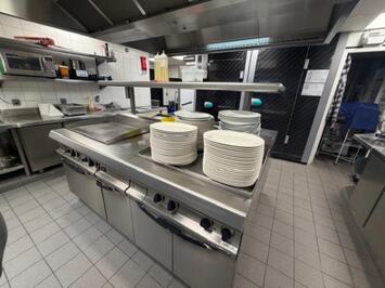 Vente - Bar - Brasserie - Hôtel - Restaurant - Restaurant du midi - Café - Pyrénées-Atlantiques (64)-photo-1