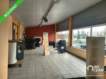 Vente - Bricolage - Saint-Hilaire-de-Chaléons (44680)-photo-2