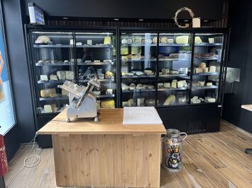 Vente - Alimentation - Cave à vins - Epicerie - Fromagerie - Superette - Vins et spiritueux - Rhône (69)-photo-4