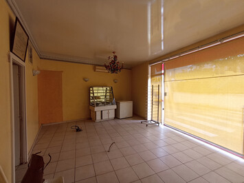 Vente de murs de boutique - Bergerac (24100)-photo-4