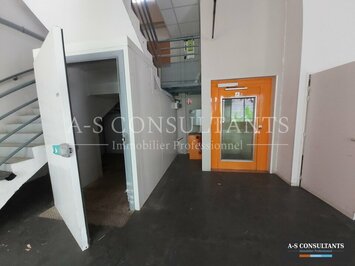 Vente de murs de boutique - Annonay (07100)-photo-3