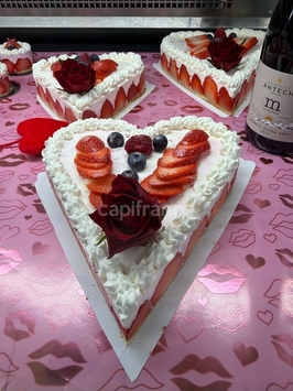 Vente - Boulangerie - Pâtisserie - Snack - Saint-Laurent-de-Cerdans (66260)-photo-2