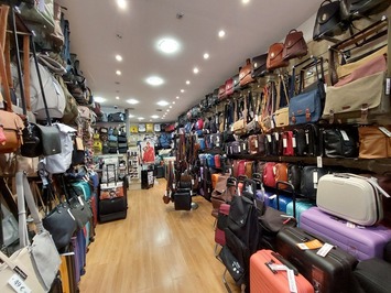 Vente - Maroquinerie - Chambery (73000)-photo-2