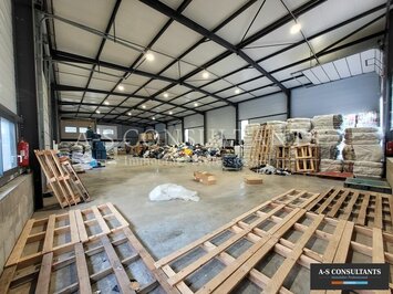 Vente Entrepôt / Local d'activités - La Côte-Saint-André (38260)-photo-2