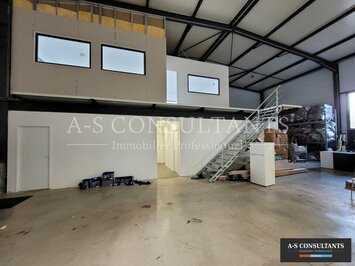 Vente Entrepôt / Local d'activités - La Côte-Saint-André (38260)-photo-3