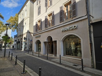 Vente de murs de boutique - Cahors (46000)