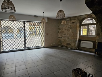 Vente de murs de boutique - Figeac (46100)