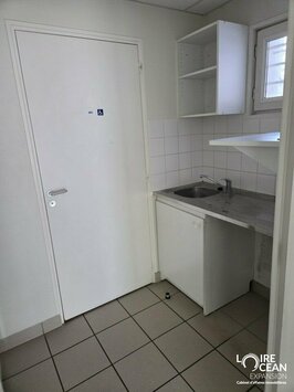 Location Local Commercial - Bouguenais (44340)-photo-2
