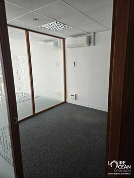 Location Local Commercial - Bouguenais (44340)-photo-4