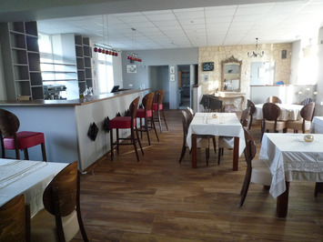 Vente - Restaurant - Condé-en-Brie (02330)-photo-3