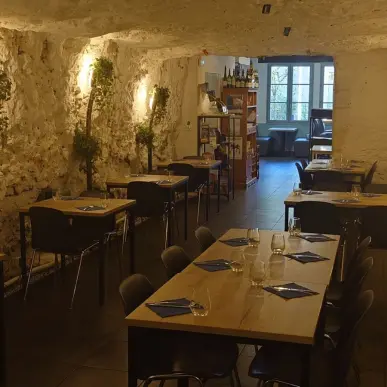 Vente - Bar - Restaurant - Cave à vins - Crêperie - Vins et spiritueux - Chaumont-sur-Loire (41150)-photo-4