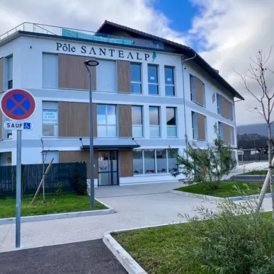 Vente de murs de boutique - Bloye (74150)-photo-1