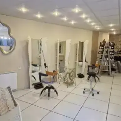 Vente - Salon de coiffure - Aubenas (07200)-photo-1