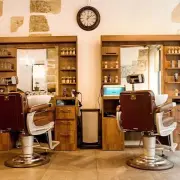 Vente - Café - Cave à vins - Habillement - Salon de coiffure - Vins et spiritueux - Poitiers (86000)